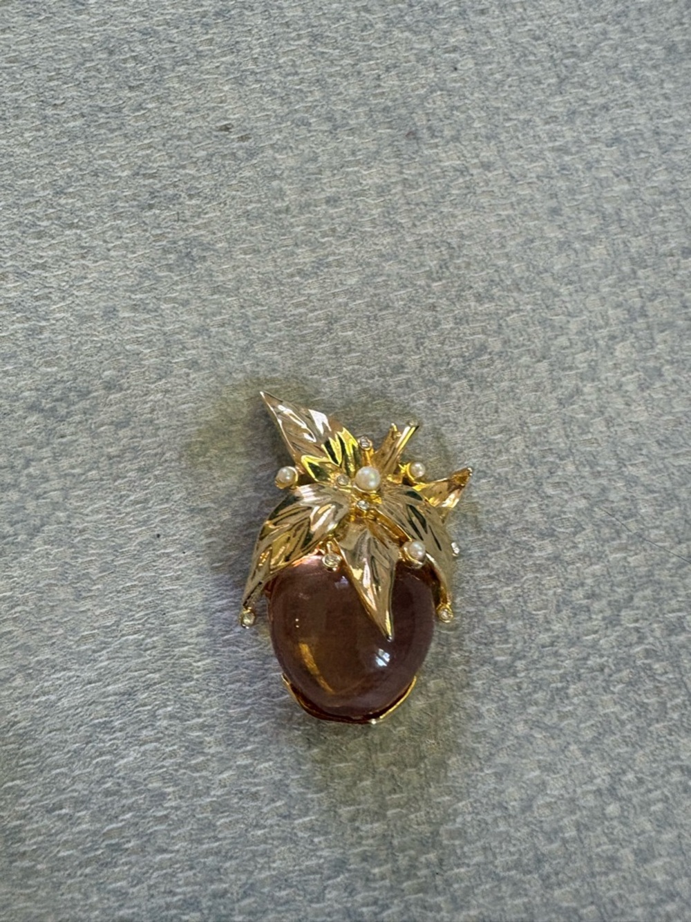 Gold-Tone Leaf Cocktail Ring with Brown Cabochon